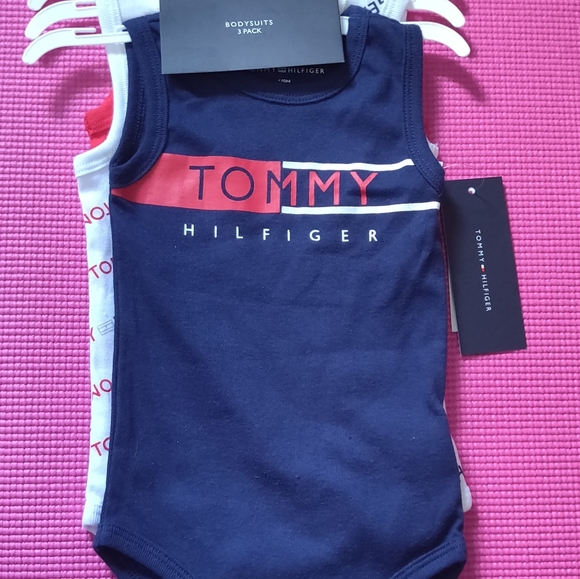 Tommy Hilfiger 3 Pack Bodysuit - Picture 1 of 3